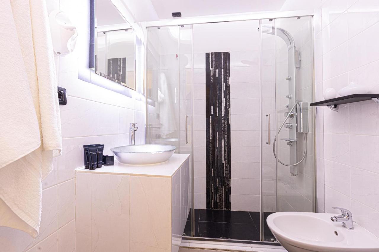 Bb'S Suites Corso Roma Exterior foto