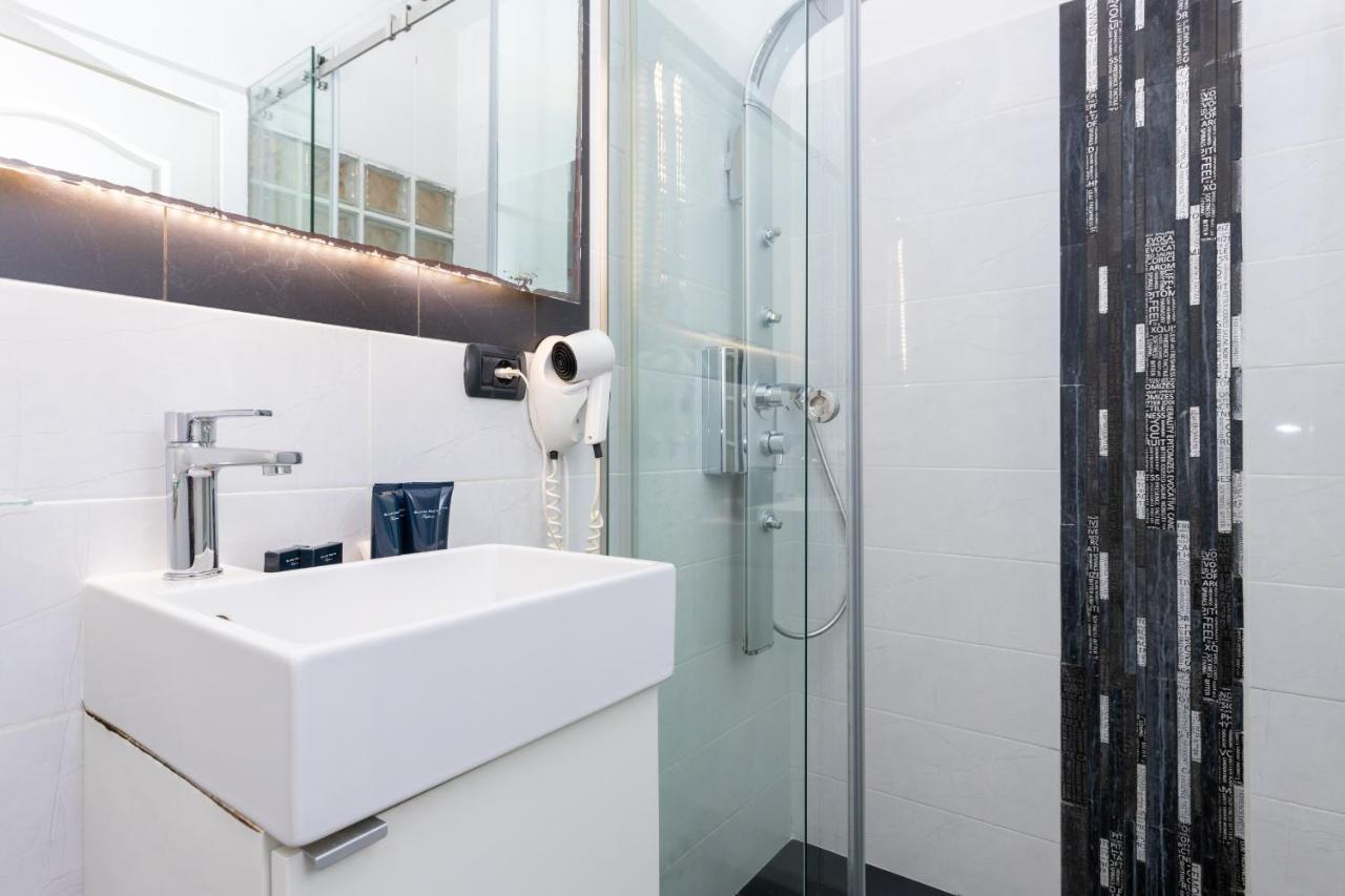 Bb'S Suites Corso Roma Exterior foto